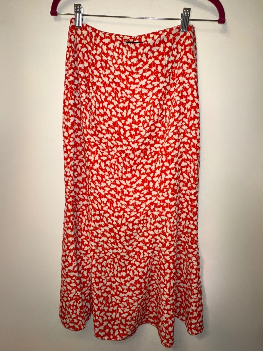 Red and cream leaf print aline flowy midi skirt by Sugarlips size XS